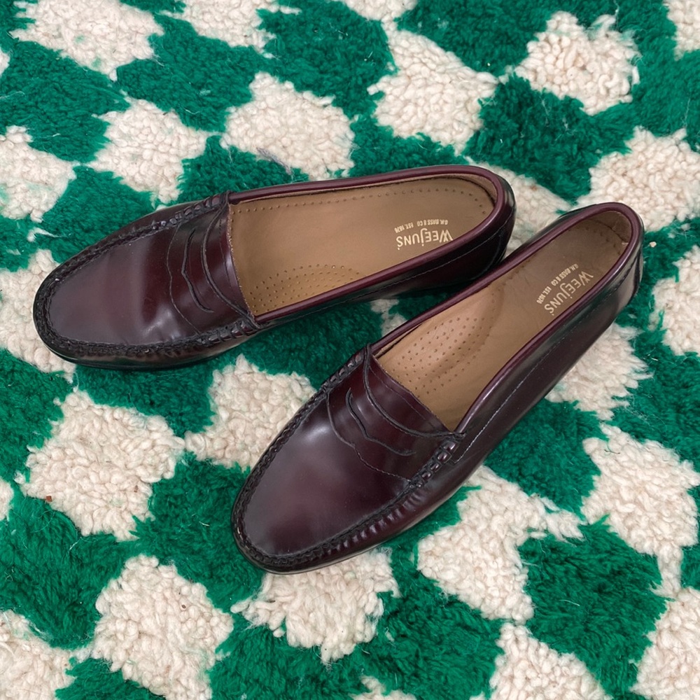 G.H. bass Logan Weejuns - Burgundy